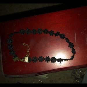 Choker necklace
